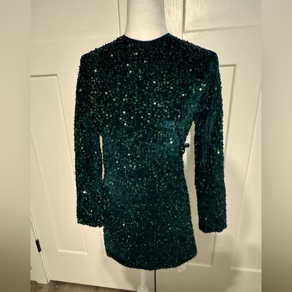 NWT, Green Sequin Long Sleeve Dress